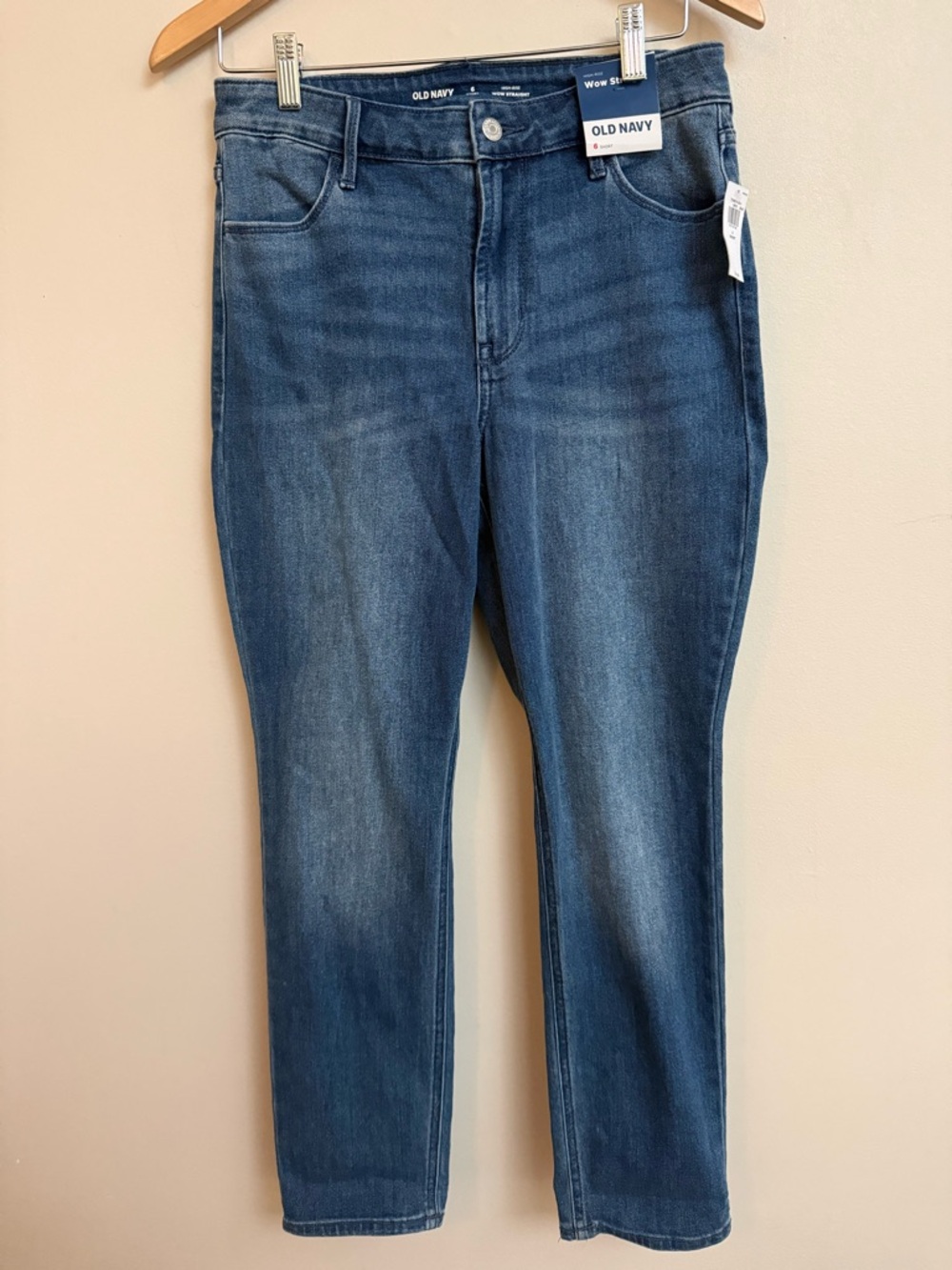 NWT Old Navy Women's Wow Straight-Leg Jeans 6S